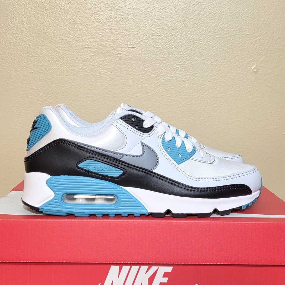 Nike Air Max 90 White Teal Nebula FB8570-101 Women's Size 7.5